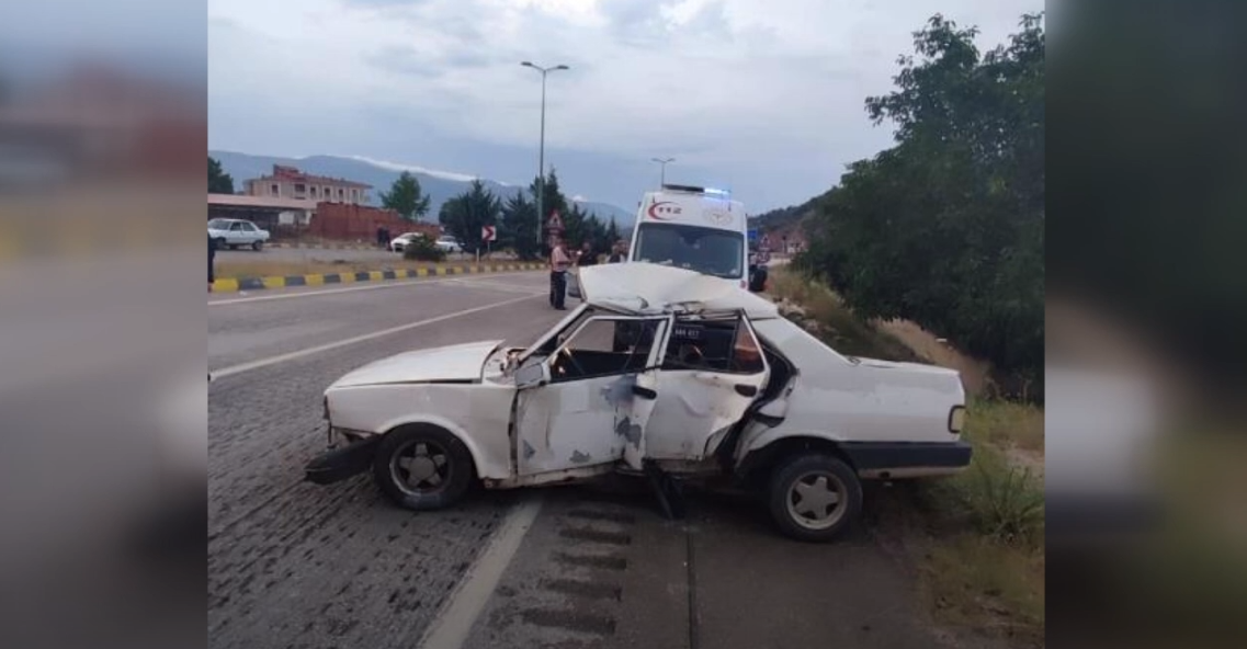 KAZAYA KARIŞAN SÜRÜCÜ EHLİYETSİZ VE ALKOLLÜ ÇIKTI