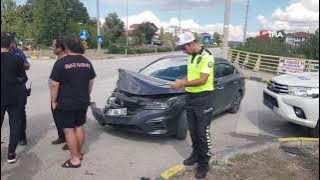 SAFRANBOLU’DA İKİ OTOMOBİLİN ÇARPIŞMASI SONUCU KAZA MEYDANA GELDİ