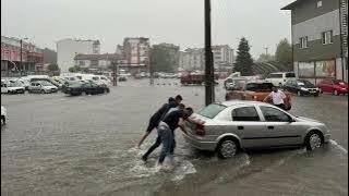 ÇAYCUMA'DA ŞİDDETLİ SAĞANAK YAĞIŞ ETKİLİ OLDU