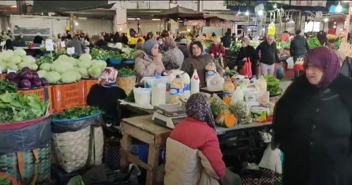 PAZARCI SATIŞTAN, VATANDAŞ UCUZLUKTAN MEMNUN