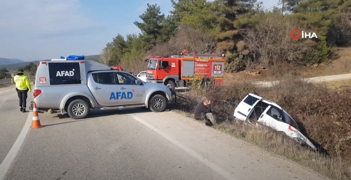 YARALANMASINA RAĞMEN ANNESİNİN CENAZESİ BAŞINDA BEKLEDİ