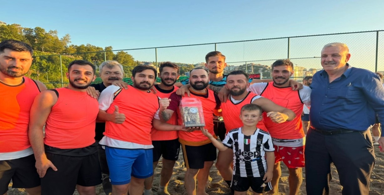 PLAJ FUTBOL TURNUVASI SONA ERDİ