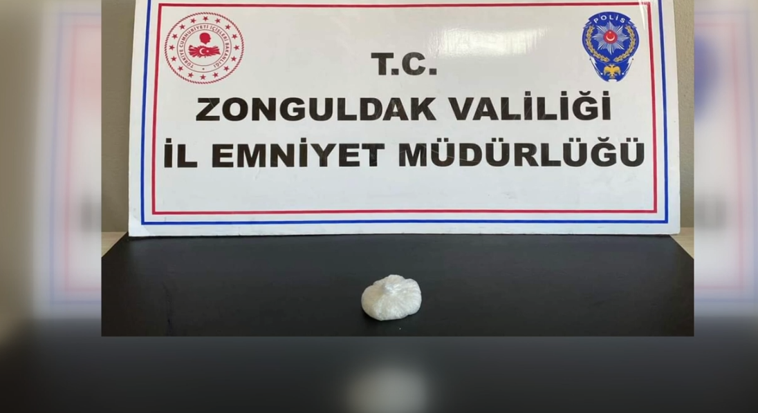 75 GRAM METAMFETAMİN UYUŞTURUCU MADDE ELE GEÇİRİLDİ