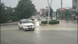 KARABÜK'TE SAĞANAK HAYATI FELÇ ETTİ