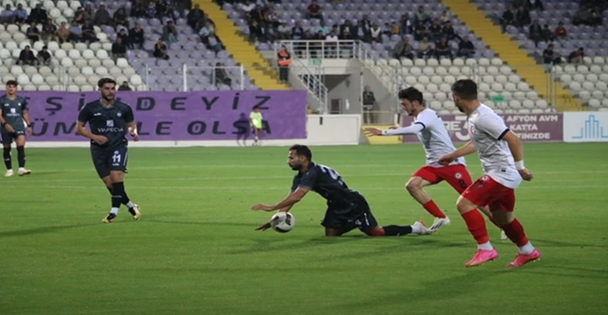 ZONGULDAK KÖMÜRSPOR AFYON'DA PUANLA TANIŞTI