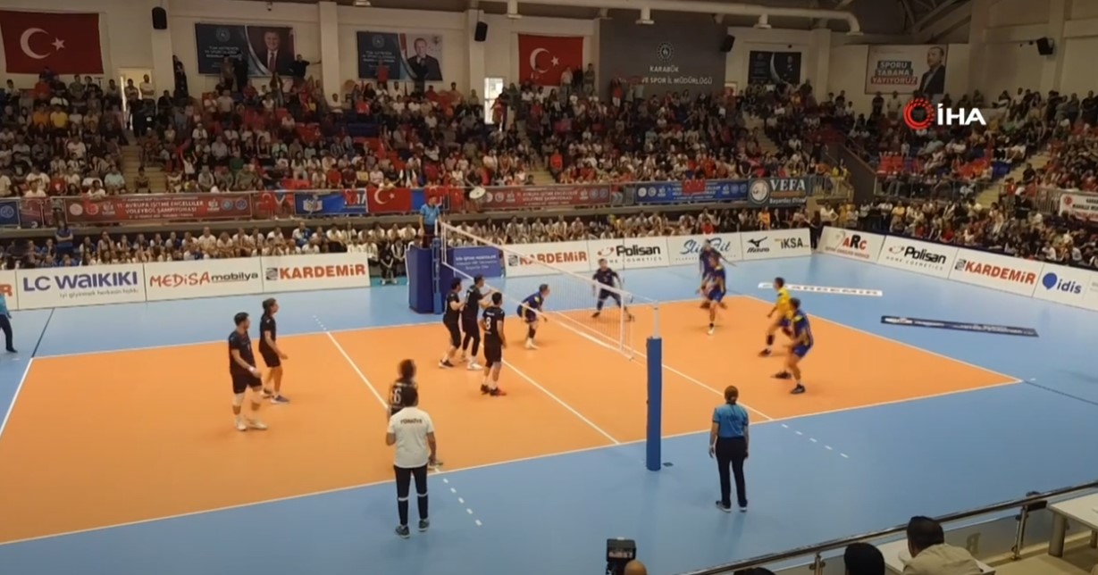 ERKEK VOLEYBOL MİLLİ TAKIMI AVRUPA ŞAMPİYONU OLDU