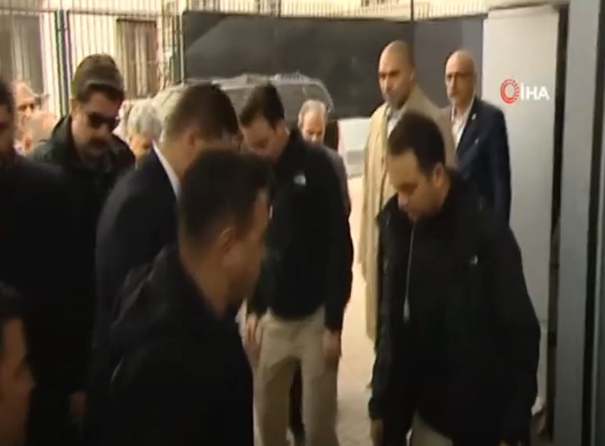 AKŞENER, PARTİSİNİN BELEDİYE BAŞKANLARIYLA BİR ARAYA GELDİ