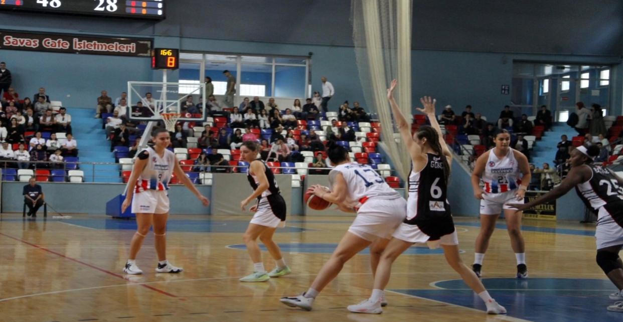 ZONGULDAK BASKET 67 YALOVA EKİBİNİ YENDİ