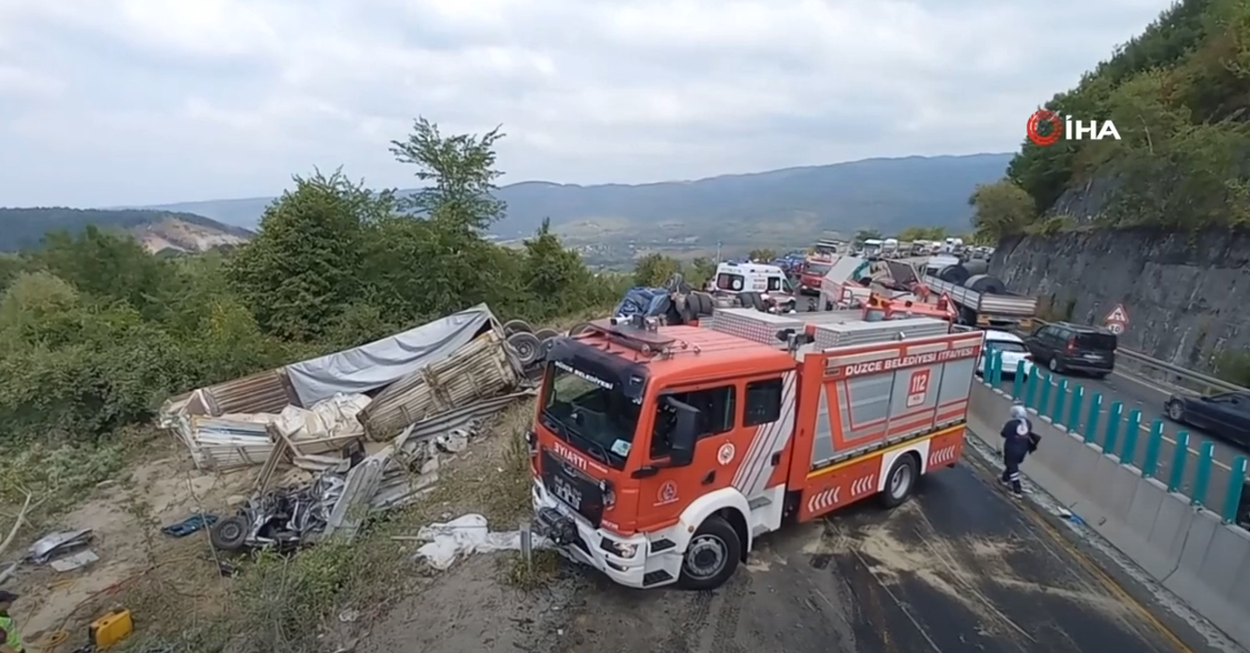 BOLU DAĞI GEÇİŞİ'NDE FECİ KAZA ÖLENLERİN SAYISI 3’E YÜKSELDİ