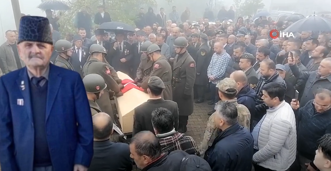 TRAFİK KAZASINDA HAYATINI KAYBEDEN GAZİ TOPRAĞA VERİLDİ