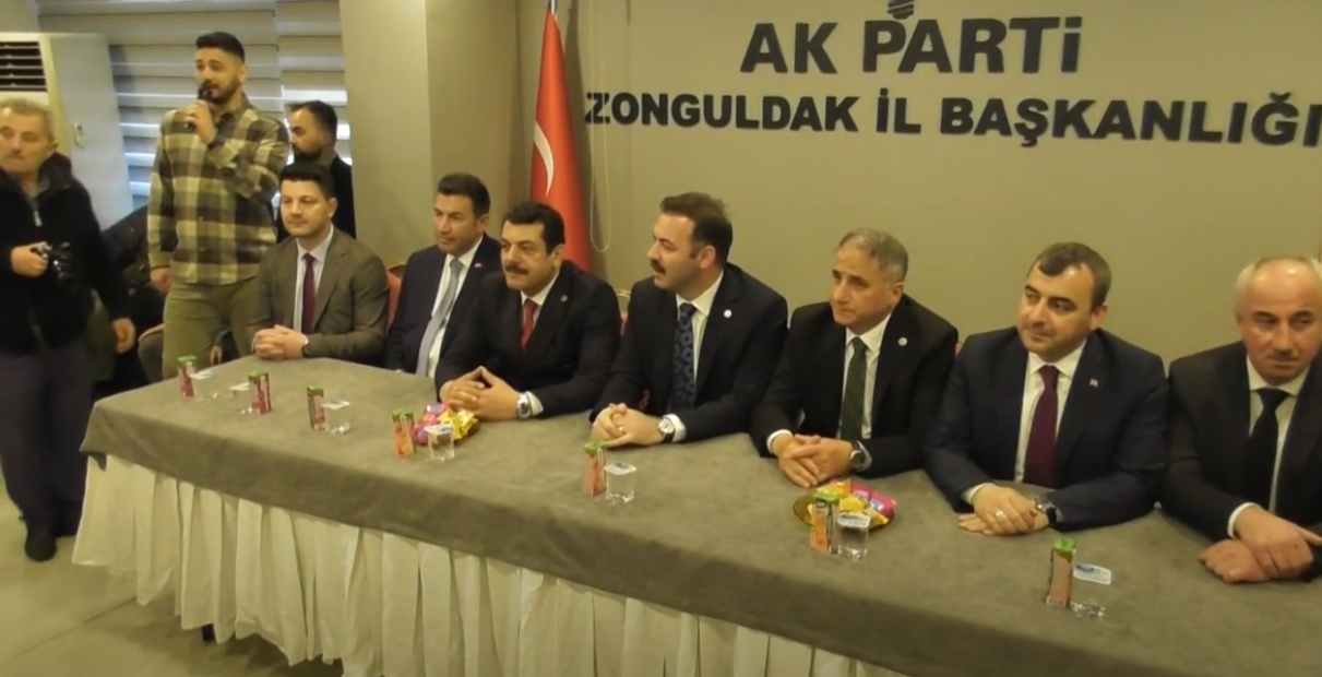 AK PARTİ ZONGULDAK TEŞKİLATINDA BAYRAMLAŞMA PROGRAMI